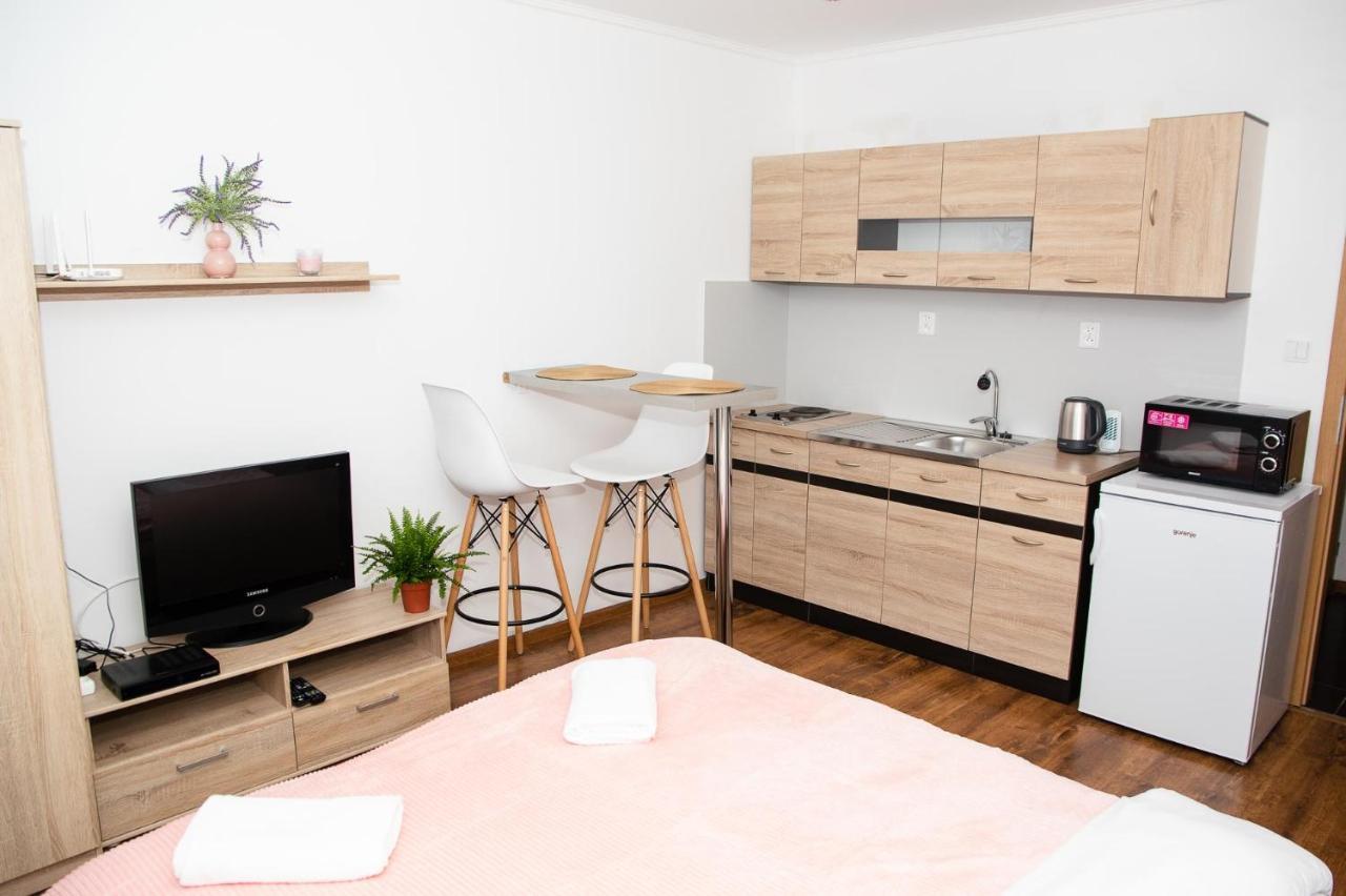 Cosy Studio In Nove Zamky Ngoại thất bức ảnh